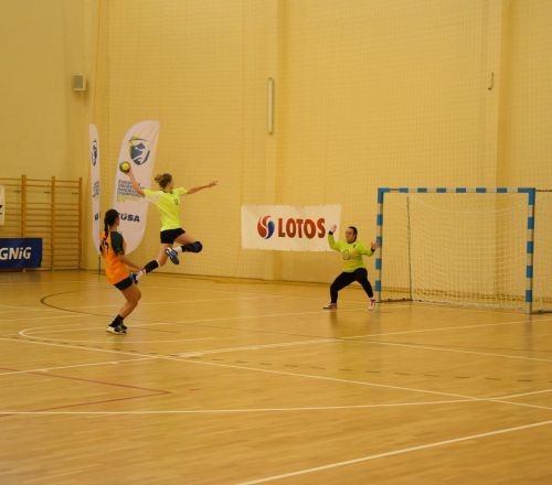 Day 6 of the EUC Handball 2019: two German teams are in the two finals